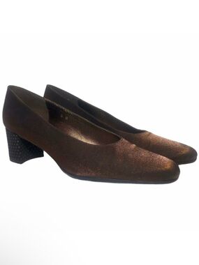BANDOLINO Rich Brown Lame Studded Heel Pumps